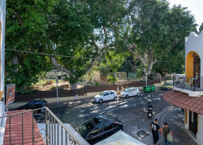 לינה וארוחת בוקר Casa Poli עיר רודוס