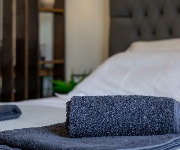 לינה וארוחת בוקר Casa Poli 4*